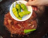 A picture of step 4 of Peshawri karahi.