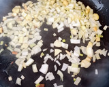 Foto del paso 3 de la receta: Arroz meloso con verduras y magro