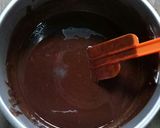 Foto langkah ke 1 dari resep Fudgy Brownies Shiny Crust.