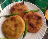 A picture of step 6 of Semolina sour kachori.