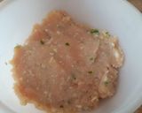 A picture of step 1 of Chicken Mince & Pea Curry🥘.