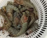 Foto langkah ke 1 dari resep Udang Saus Padang Favorit.