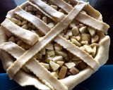 A picture of step 4 of Decorate your pies.