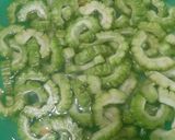 Foto langkah ke 1 dari resep Oseng Pare dan Tempe.