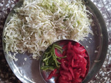કોબીજ - ટામેટા નું સલાડ (Cabbage Tomato Salad Recipe In Gujarati)