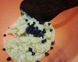 Foto langkah ke 3 dari resep Soft Cookies Vanilla Chocolate.