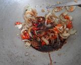 Foto langkah ke 5 dari resep Oseng jambal tahu pedas.