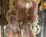Foto del paso 3 de la receta: Cola de rape al horno con cebolla y patata