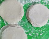 Foto del paso 5 de la receta: Gyoza (empanadas japonesas de cerdo al vapor)