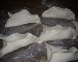 Foto del paso 8 de la receta: Empanadas con carne de parrillada desmechada