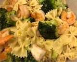 A picture of step 7 of Broccoli Shrimp Pasta 🍋.