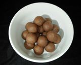 Foto langkah ke 2 dari resep Bola2 terigu (cemilan manis singkat cuma 4 bahan utama😉).