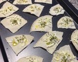 Foto del paso 4 de la receta: Tostaditos de queso y orégano