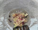 Gambar langkah 4 resipi Kerang masak kicap pekat likat.