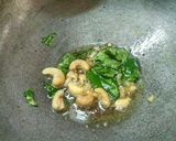 A picture of step 1 of Healthy suji upma.