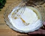 Foto langkah ke 3 dari resep Bolu pisang kukus 2 telur (CUMA DIADUK²).