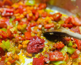 Foto del paso 4 de la receta: Fabes con mejillones 🧄 🌶️ 🥕 🧅 ⚽️ 🥇 🇪🇸