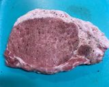 A picture of step 2 of Crispy and Tender Pork Cutlets with Fresh Breadcrumbs.