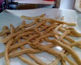 A picture of step 9 of Crunchy chinchin.