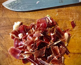 Foto del paso 2 de la receta: Revuelto de trigueros con jamón ibérico