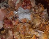 A picture of step 3 of Chilli sauce chicken fry.