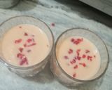 A picture of step 4 of Papaya Shake.