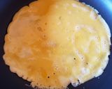 Foto del paso 4 de la receta: Omelette con verduras, queso y champiñón