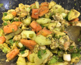 Foto del paso 5 de la receta: Ensalada de pollo, aguacate, pepino y papaya
