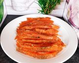 Une image de l'étape 6 de Saumon gravlax 😍 #avril.