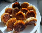 A picture of step 5 of Pan Fried Pork Potstickers.