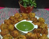 A picture of step 4 of Methi Na Gota.