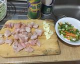 Foto langkah ke 2 dari resep Ayam Buncis Tumis Mentega.