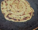 A picture of step 3 of Split moong dal chilla.