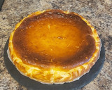 Foto del paso 5 de la receta: Tarta de queso la viña con yema tostada