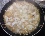 Foto del paso 5 de la receta: Fideuá de sepia y gambones (con salmorreta)