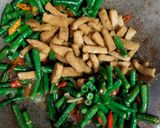 Foto langkah ke 3 dari resep Tumis kacang panjang tempe gembus.
