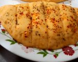 સ્ટફ ગાર્લીક બ્રેડ(Stuffed garlic bread recipe in Gujarati) રેસીપી સ્ટેપ5ફોટો
