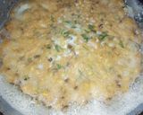 स्प्राउट्स ऑम्लेट (sprout omelette recipe in marathi) रेसिपी स्टेप 3 फोटो 