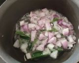 A picture of step 5 of Creamy Mushroom masala gravy.