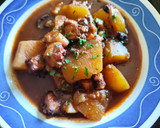 Foto del paso 8 de la receta: Guiso de Pulpo con Patatas en Salsa de Tomate, Humo y Café