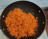 ஆரஞ்சு வண்ண கேரட் அல்வா ரெசிபி ஸ்டேப் 2 புகைப்படம்