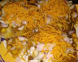 A picture of step 4 of Raj kachori chaat.