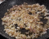 Foto del paso 5 de la receta: Guisantes con albóndigas de atún
