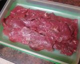 Foto del paso 3 de la receta: Mi versión de fricandó de ternera con setas al ajillo y papas fritas