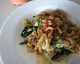 Foto langkah ke 9 dari resep Bakmi Goreng Sayur.