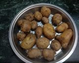 धनिया का आलू (dhaniya ka aloo recipe in Hindi) रेसिपी चरण 1 फोटो