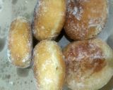 Foto langkah ke 17 dari resep Bomboloni + Coffee Custard.