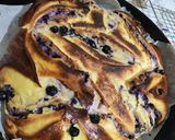 Pas rețetă Brioche cu cremă, pastă de brânză proaspătă și afine 10 fotografie