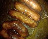 A picture of step 1 of Spicy beef sausage and a simple sandwich.