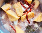 รูปขั้นตอนการทำที่ 2 ของ หมูต้มผักกาดดอง สูตรเต้าหู้ยี้ By แม่บ้าน